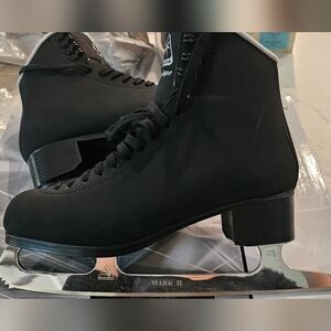 Jackson Mistique Black Figureskates Men's 7.5